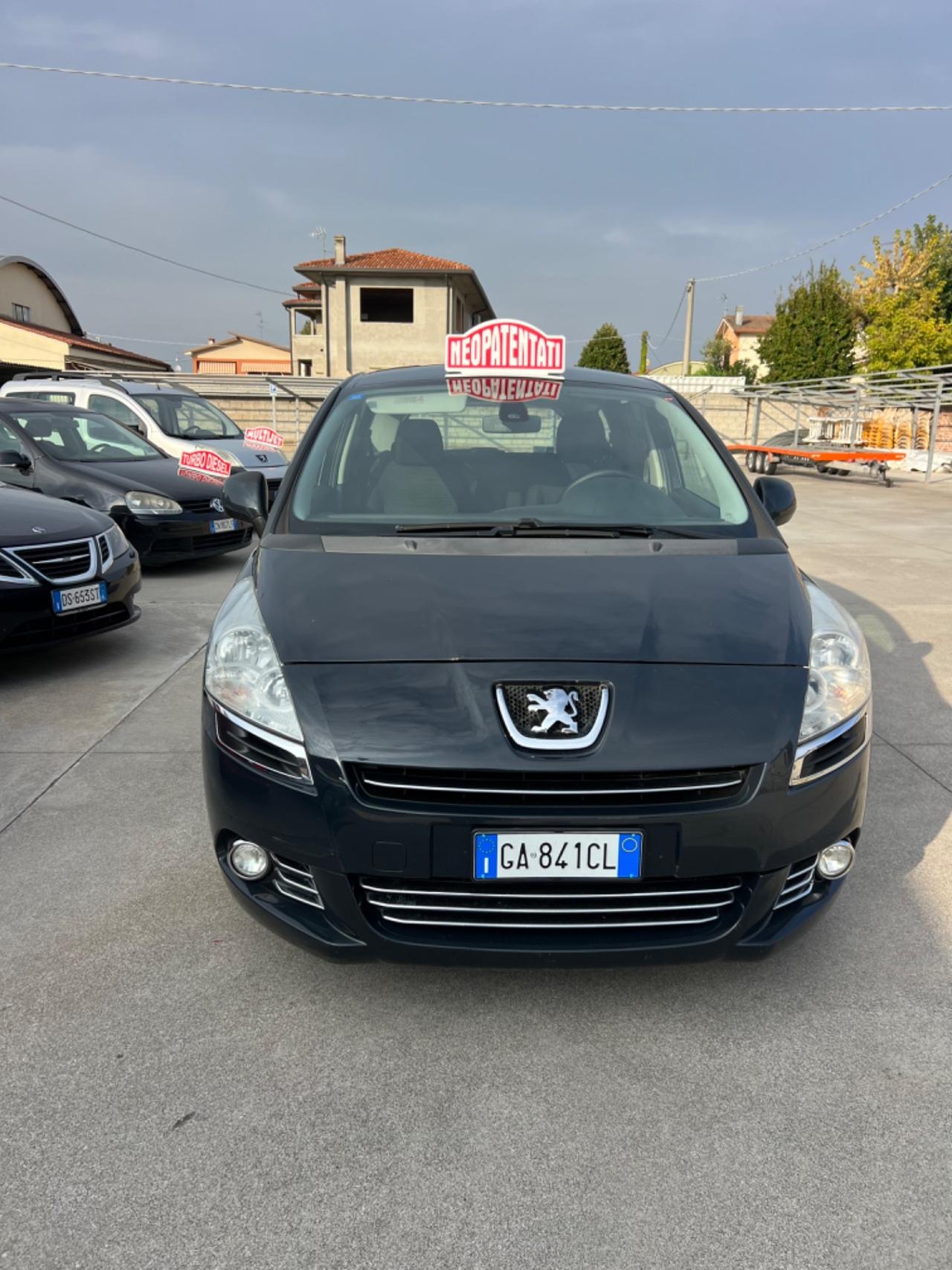 Peugeot 5008 1.6 HDi 112CV Premium