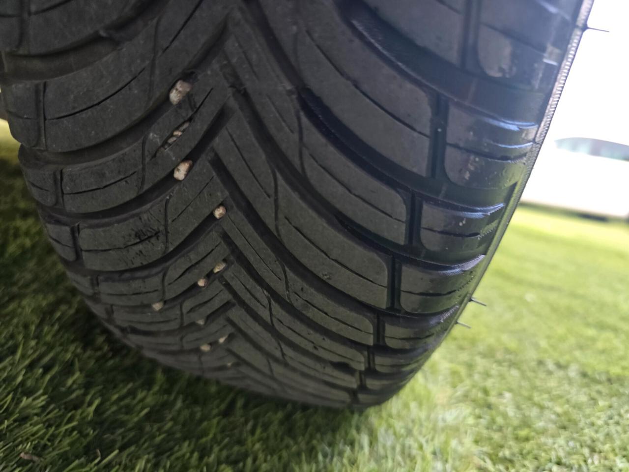 Peugeot 208 1.4 HDi 68 CV NEOP OK-2015