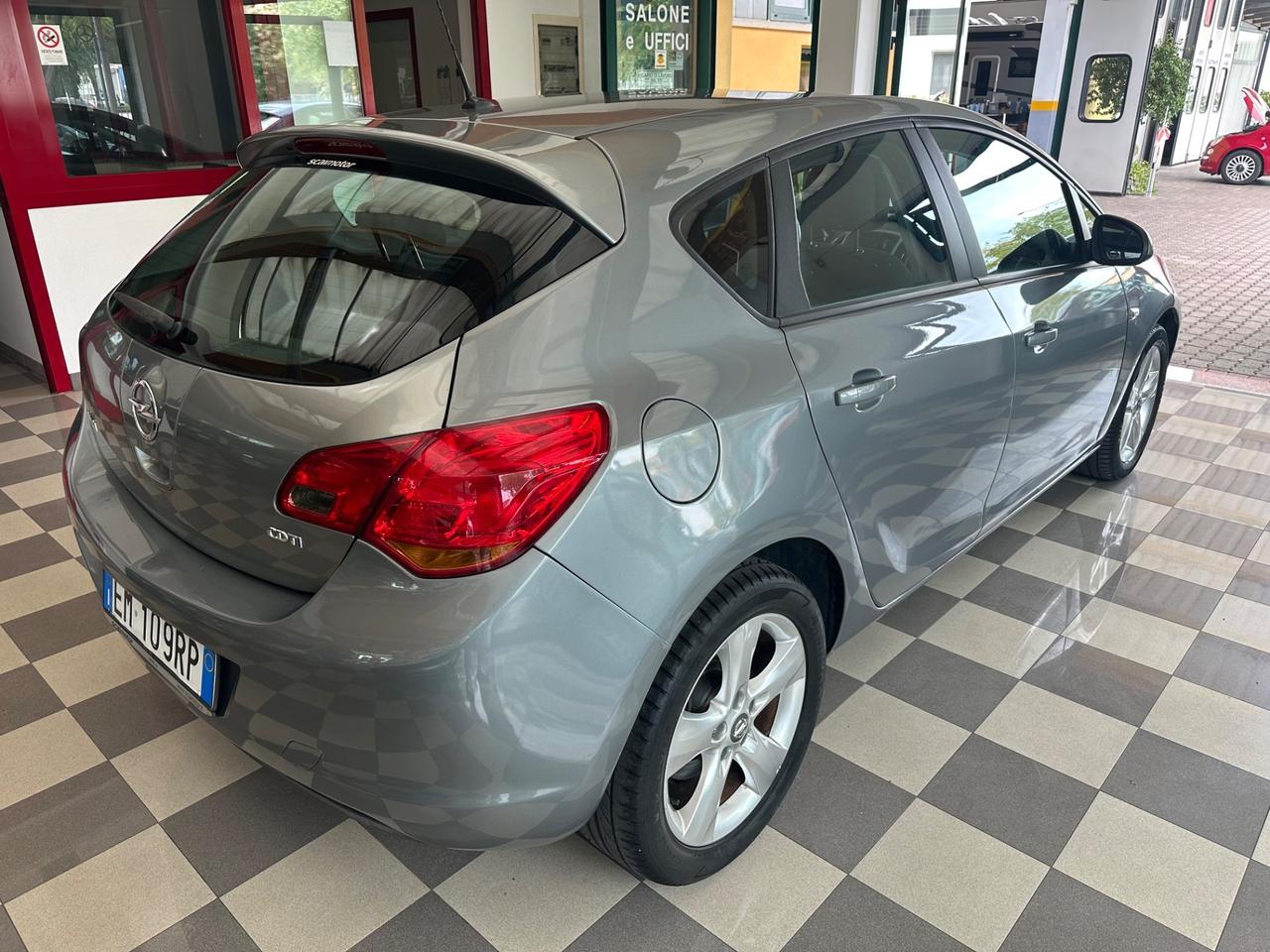 Opel Astra 1.7 CDTI 110CV 5 porte Cosmo