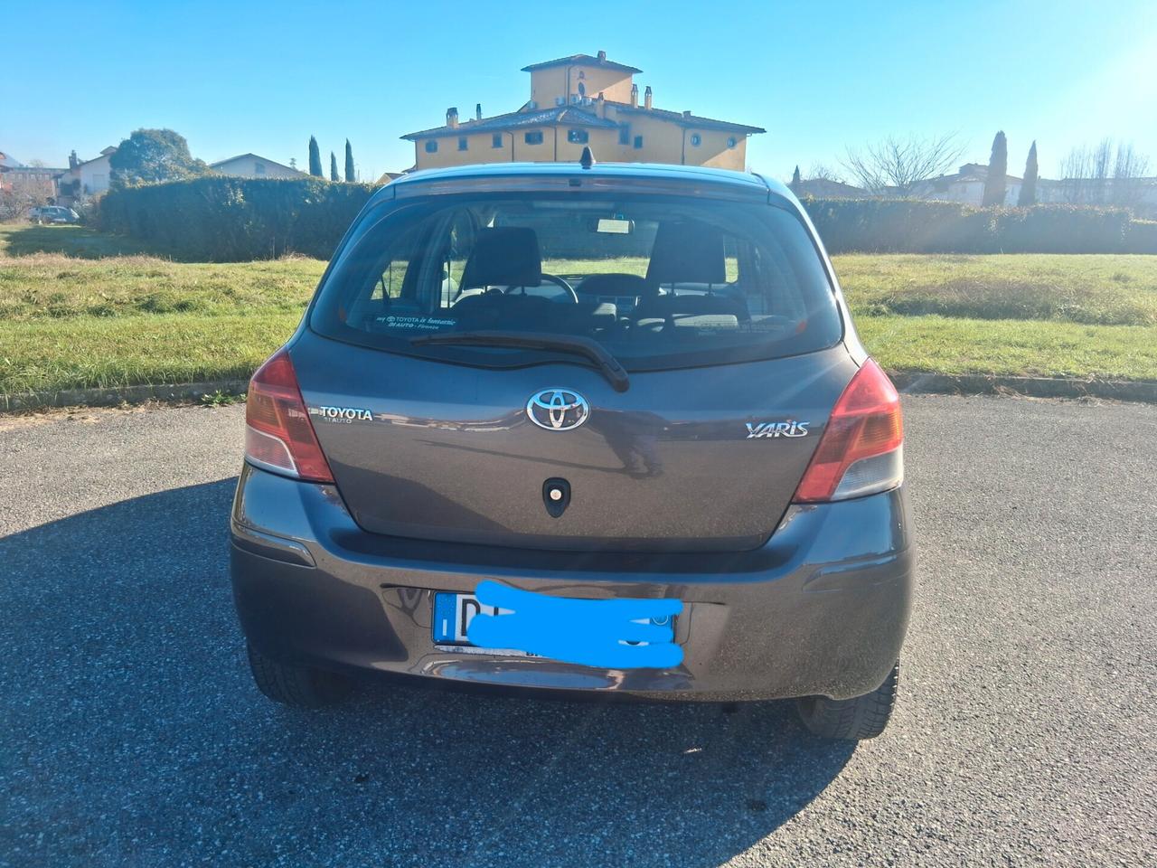 Toyota Yaris 1.0 5 porte Sol