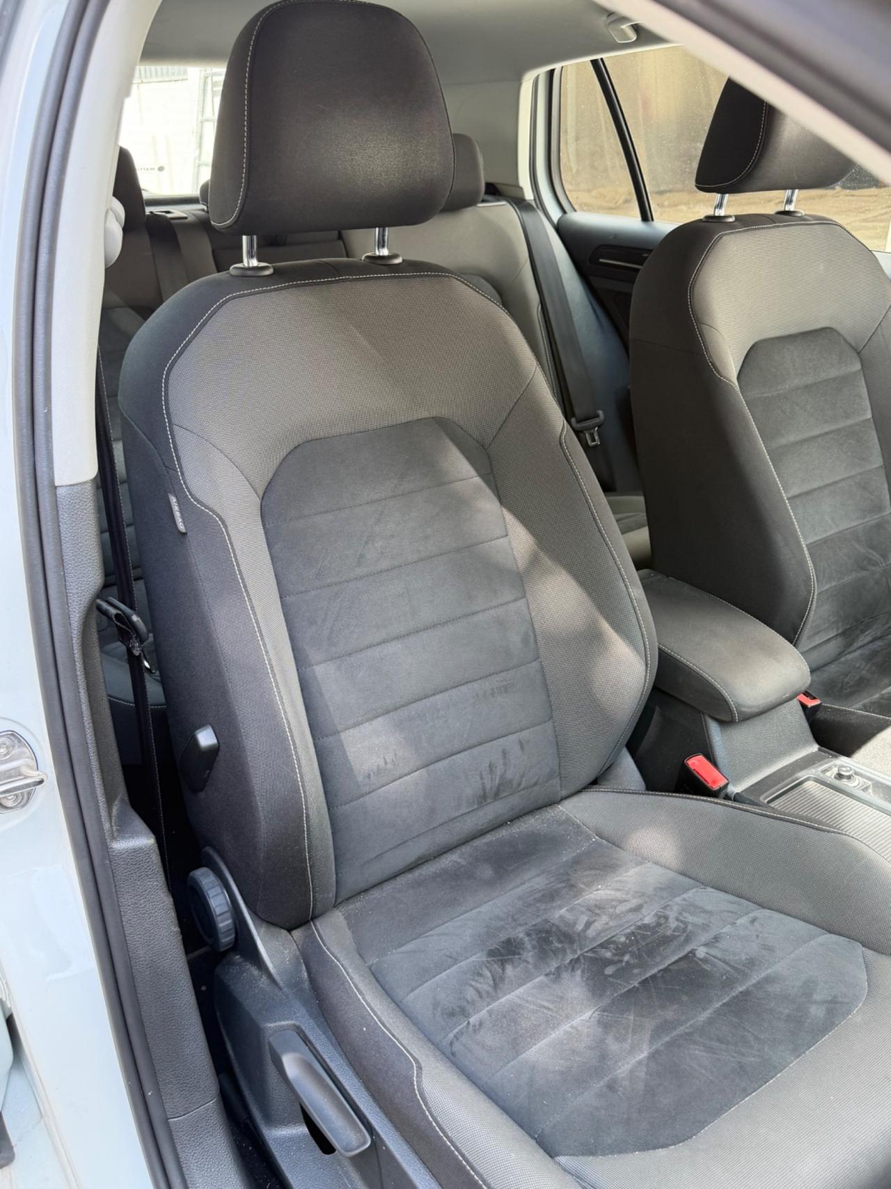 Volkswagen Golf Business 1.4 TGI DSG 5p. Highline BlueMotion