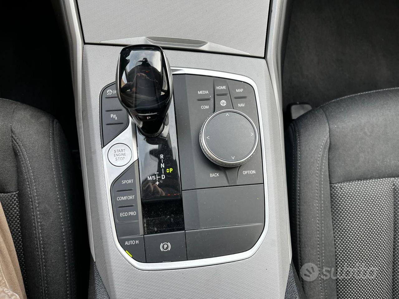 BMW 318D 48V TOURING BUSINESS