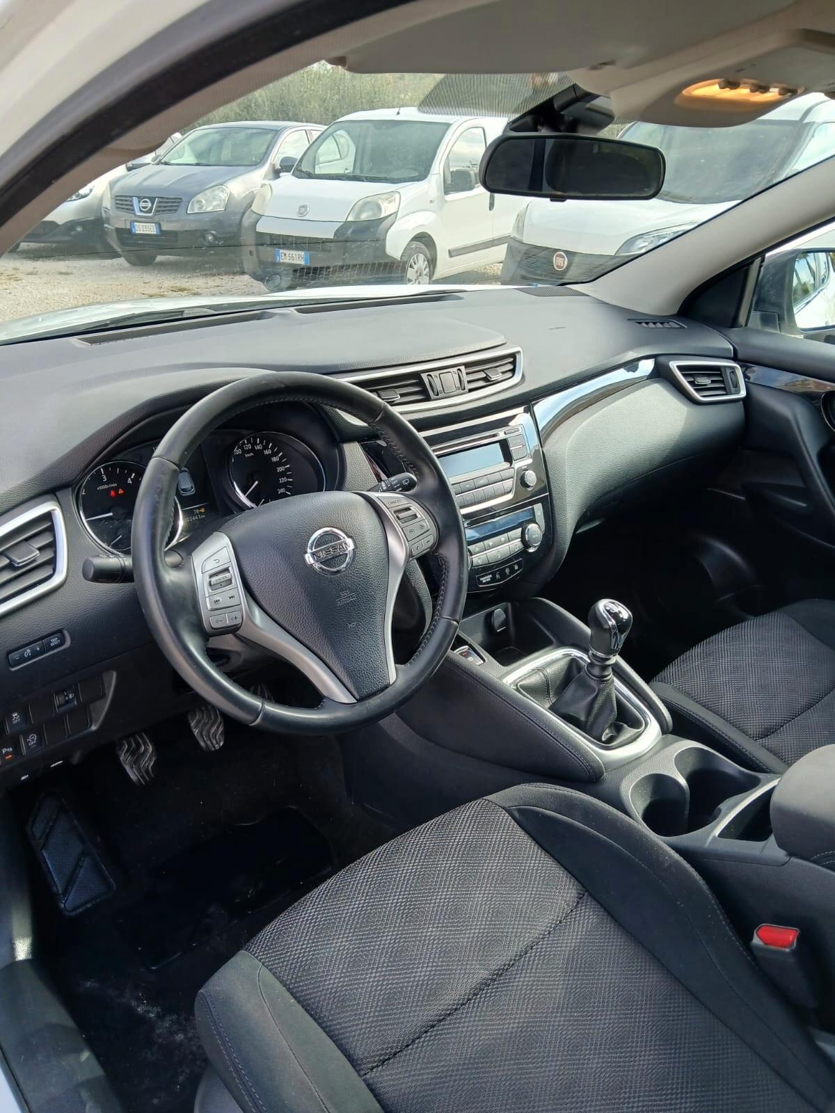 Nissan Qashqai 1.5 dCi Visia