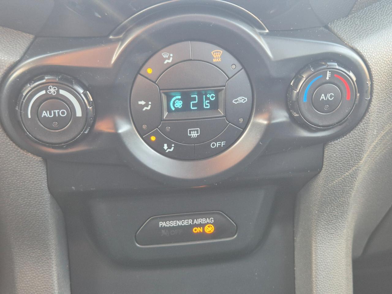 Ford EcoSport 1.5 TDCi 90 CV Titanium