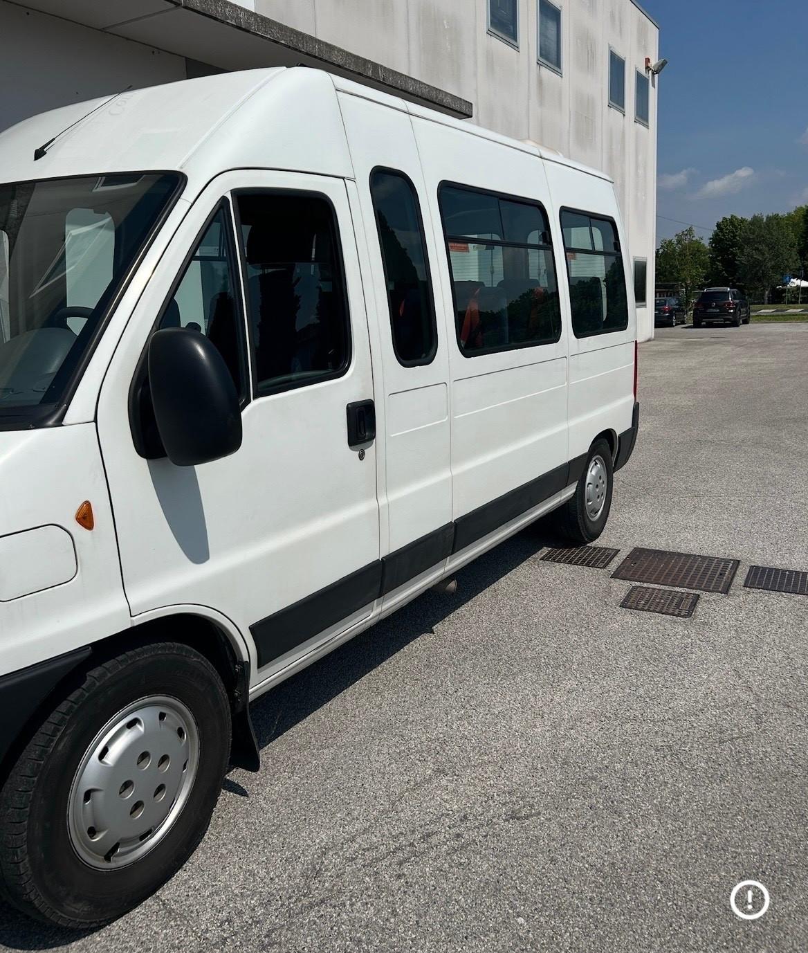 Fiat ducato 9 posti metano