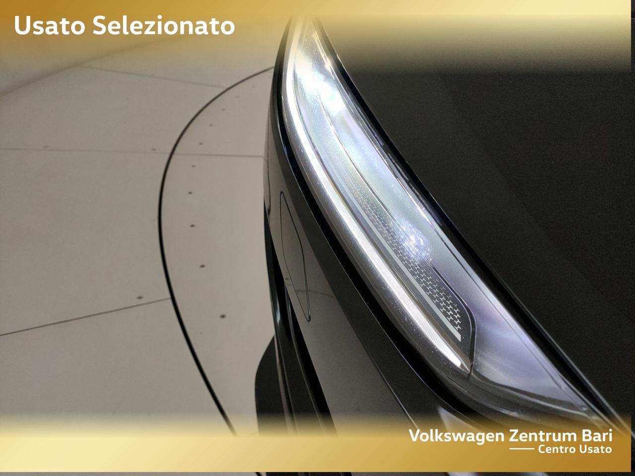 Jaguar F-Type coupe 2.0 i4 r-dynamic rwd 300cv auto