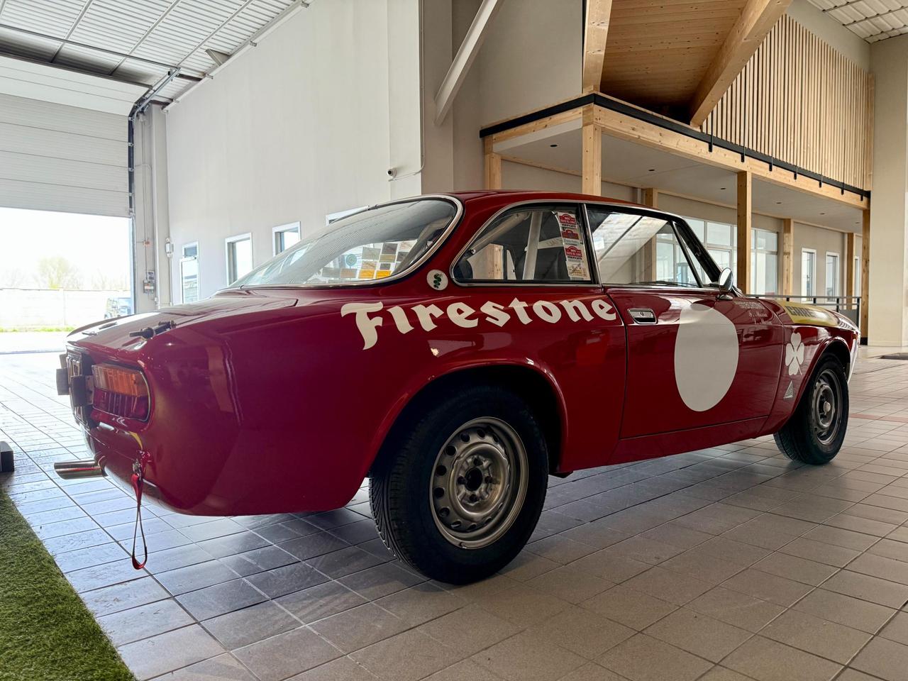 Alfa Romeo GIULIA GT VELOCE 2000 (Tipo 10521)