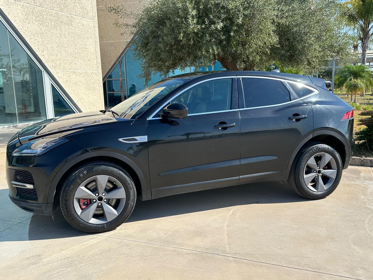 Jaguar E-Pace 2.0d SE awd possibilità noleggio no scoring