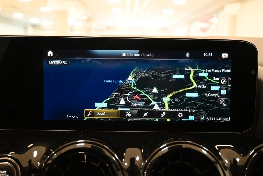 MERCEDES-BENZ GLA 180D 115CV AUTOMATIC BUSINESS SOLUTION ( NAVI PREMIUM - CRUISE - PARK ASSIST - TELECAMERA POST. )