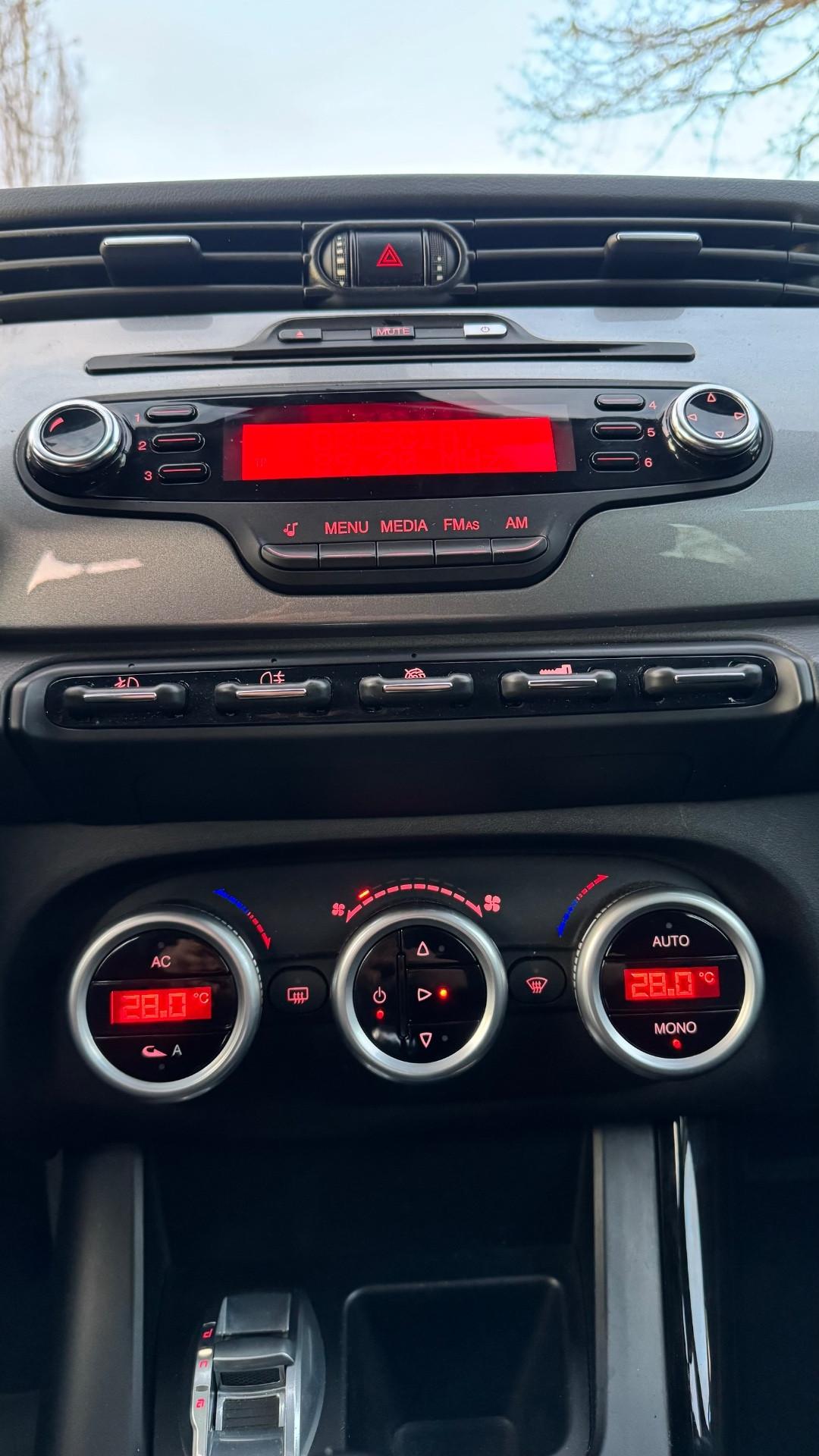 Alfa Romeo Giulietta 1.6 JTDm-2 Distinctive