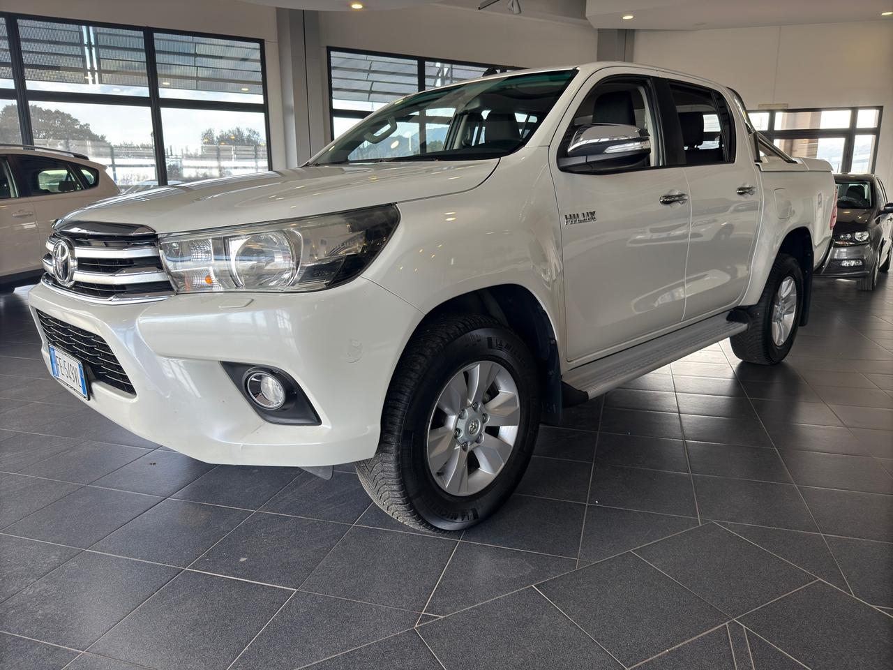 Toyota Hilux 2.4 D-4D 4WD 4 porte Double Cab Lounge