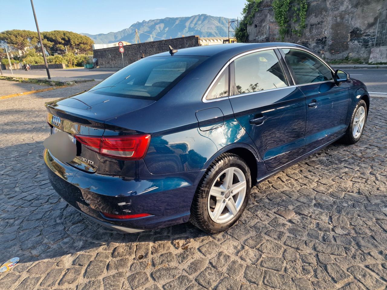 Audi A3 Sedan 1.6 TDI Admired