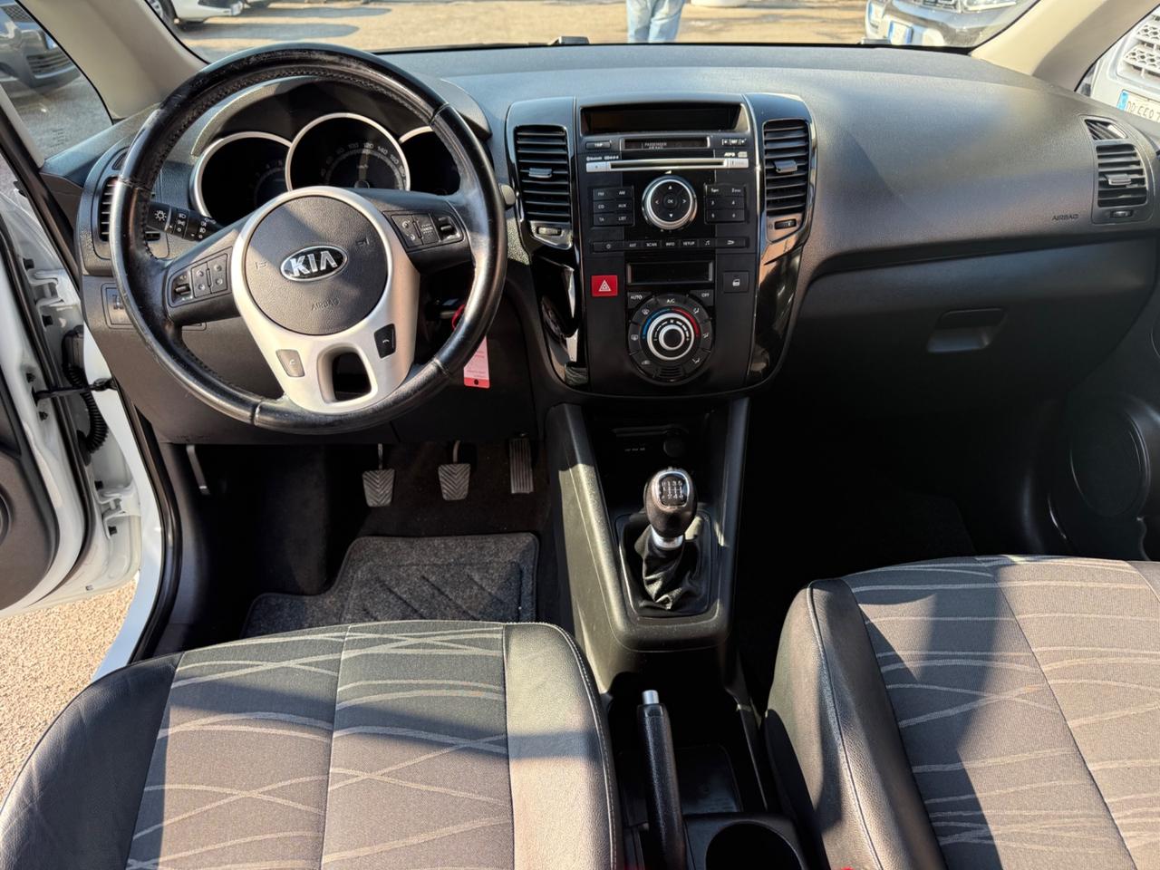 Kia Venga 1.4 CRDi 90CV Cool 120.000km