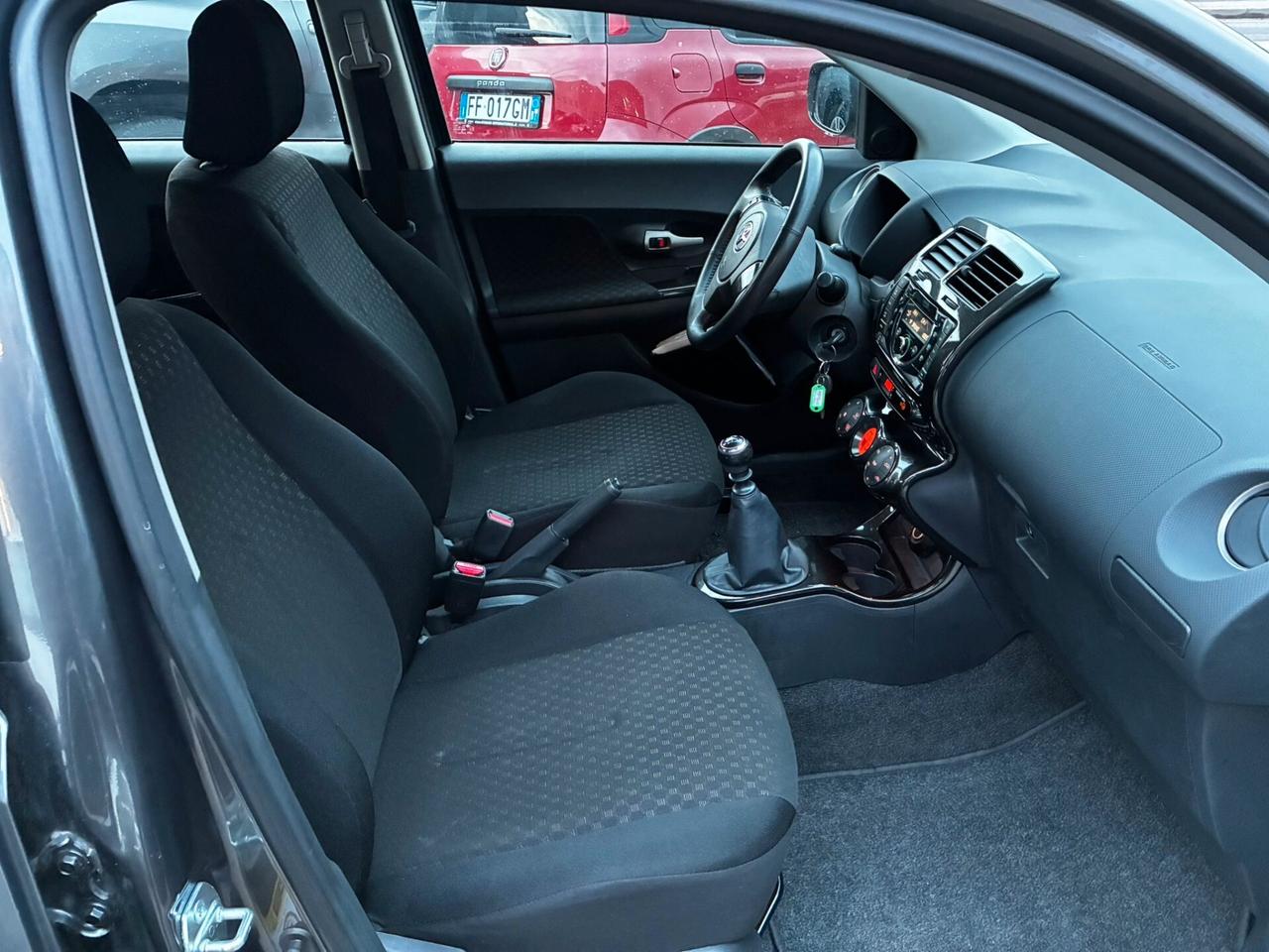 TOYOTA URBAN CRUISER 4x4 1.4 D-4D 90CV 6M EURO 5 KM 77000