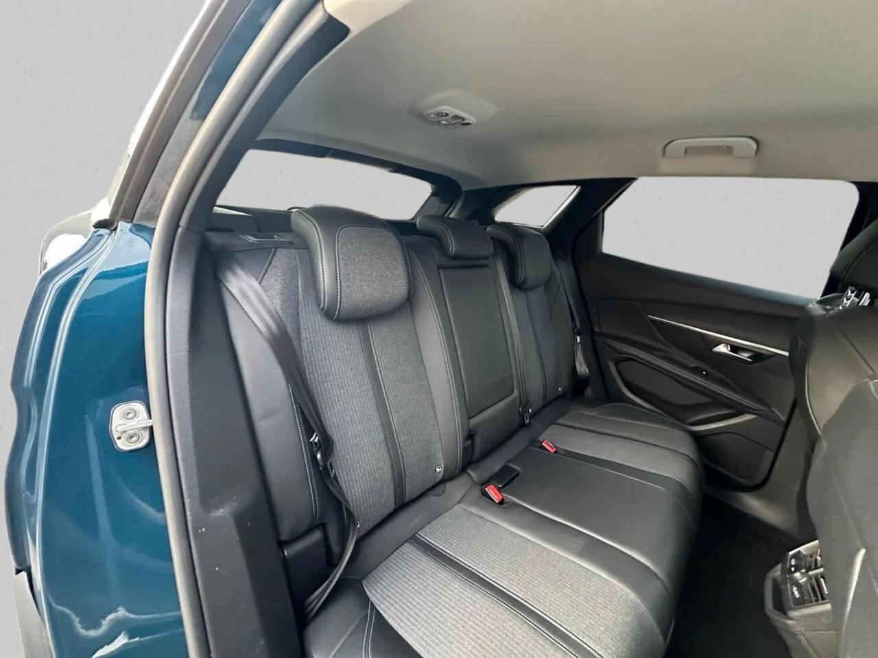 Peugeot 3008 BlueHDi 130 S&S Allure 01/2022