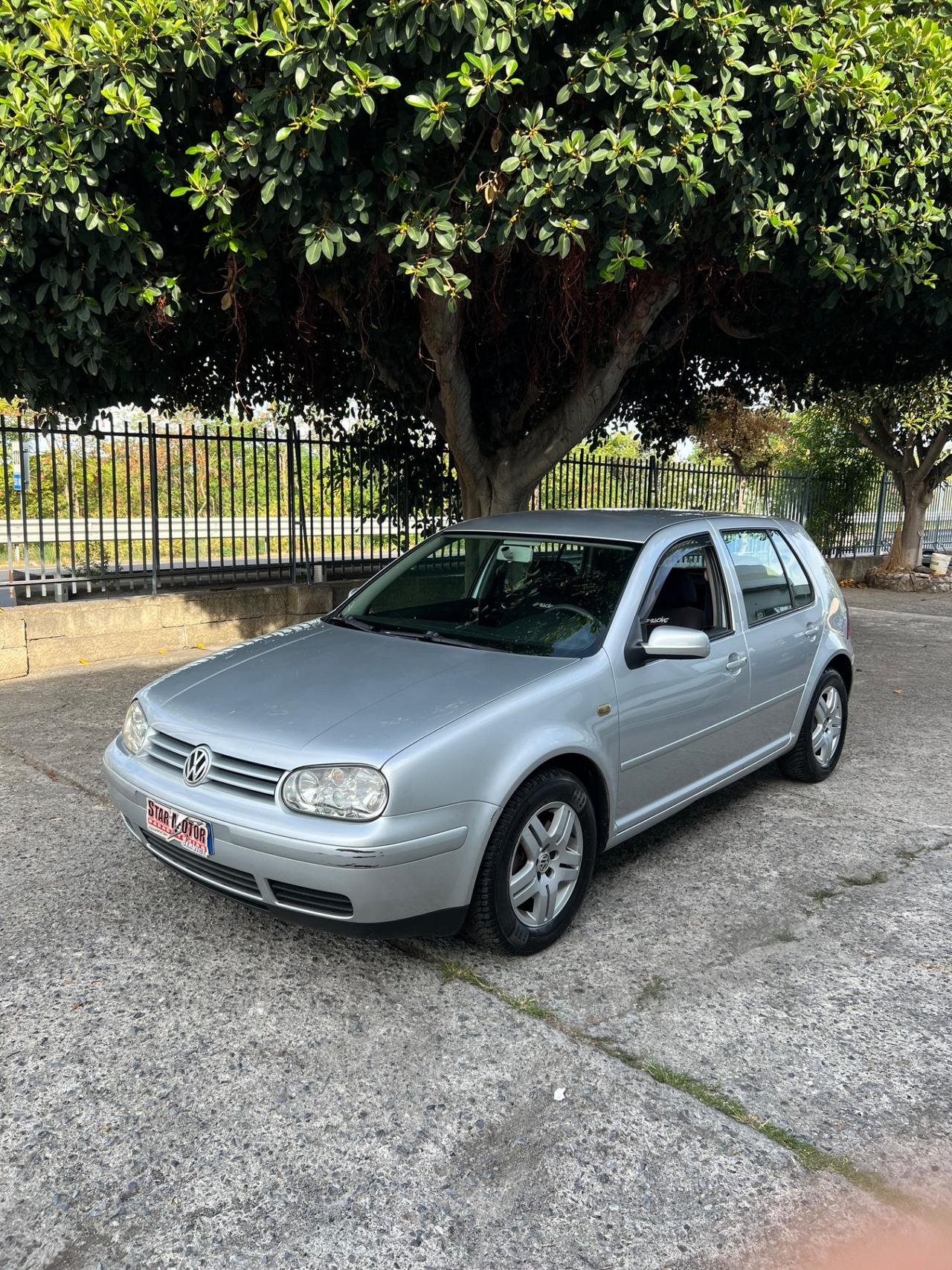 Volkswagen Golf 1.9 TDI 130 CV Leggi Descriz