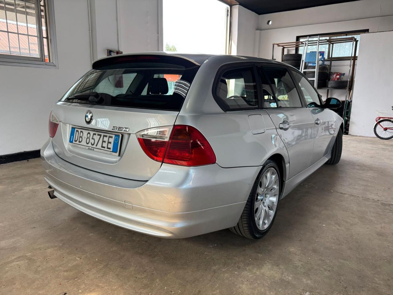 Bmw 320 320d cat Touring Attiva