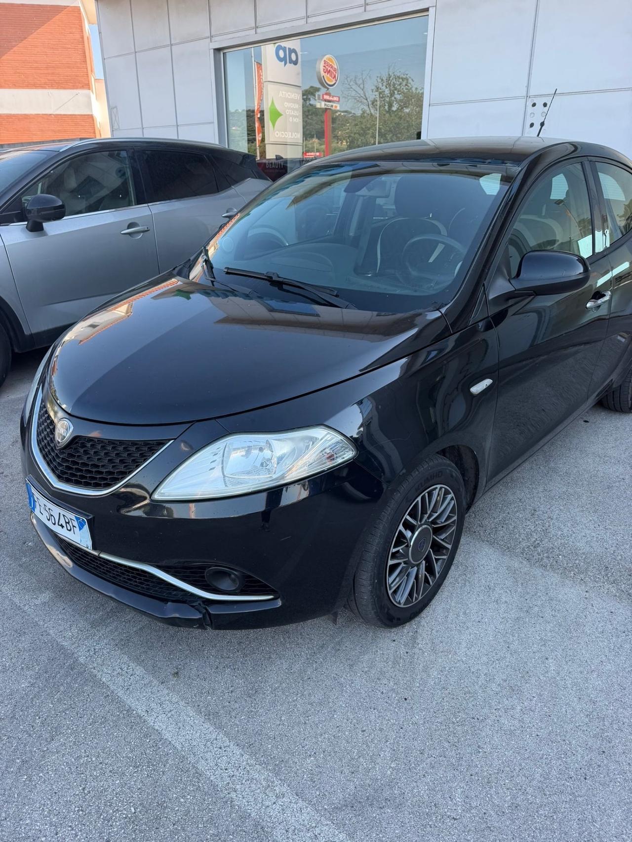 Lancia Ypsilon 1.3 MJT 16V 95 CV 5 porte S&S Gold