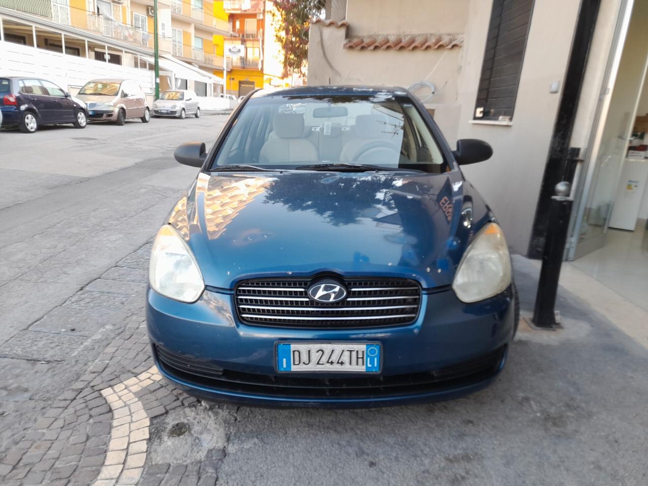 Hyundai Accent 1.4 4p. Style