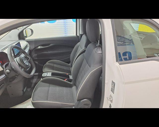 FIAT 500e 3+1 42 kWh