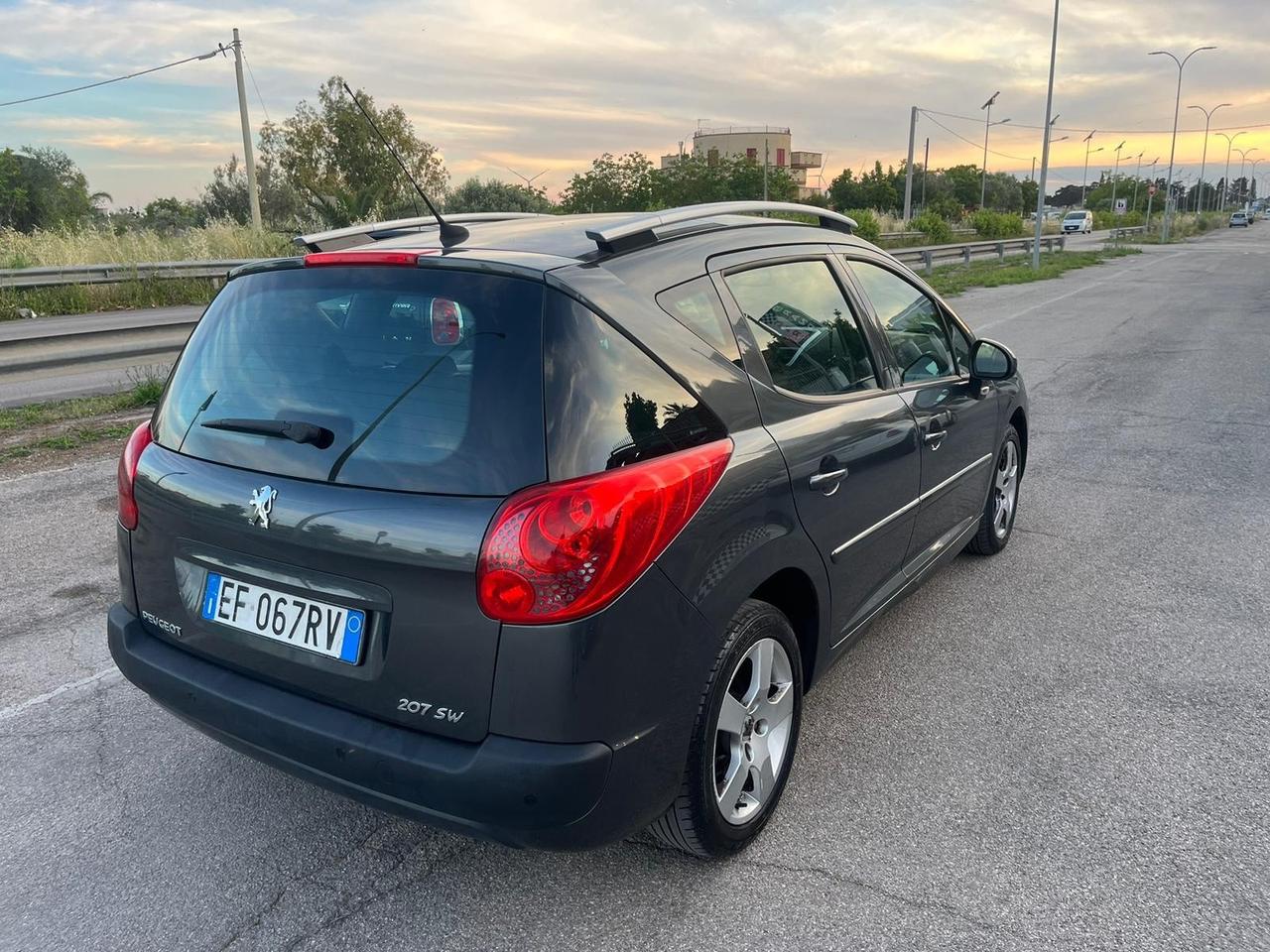Peugeot 207 1.6 HDi SW XS Ciel Unipro 2010