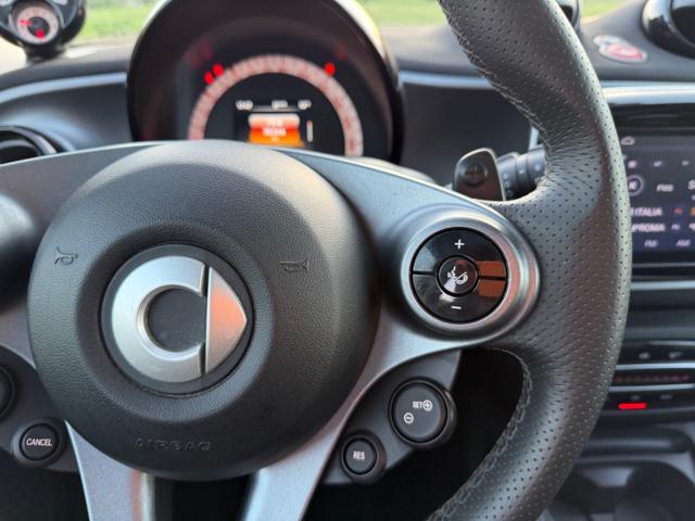 SMART ForFour 90 0.9 TURBO TWINAMIC SUPERPASSION+RETROCAMERA