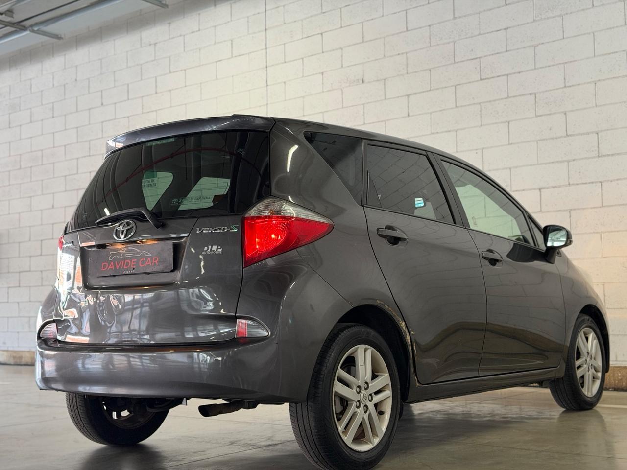 Toyota Verso-S 1.3 MT Active