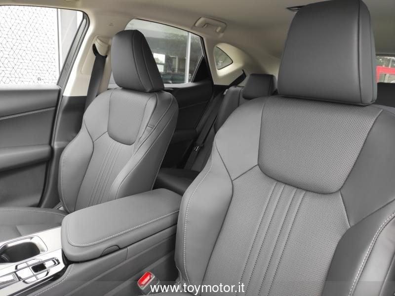 Lexus NX 2ª serie Plug-in 4WD Premium +