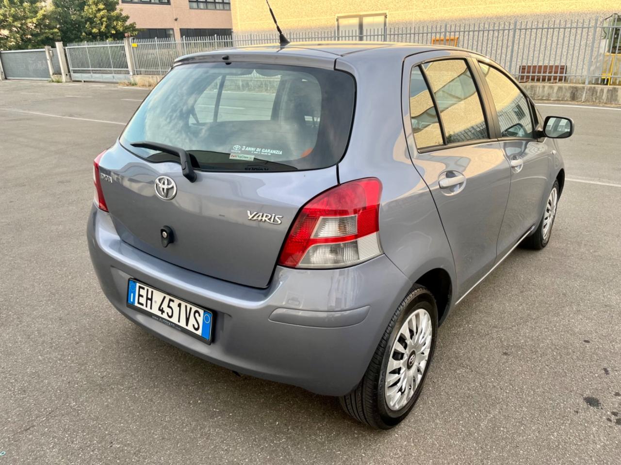 Toyota Yaris 1.3benz 2011 58.000km perfetta per neopatentati