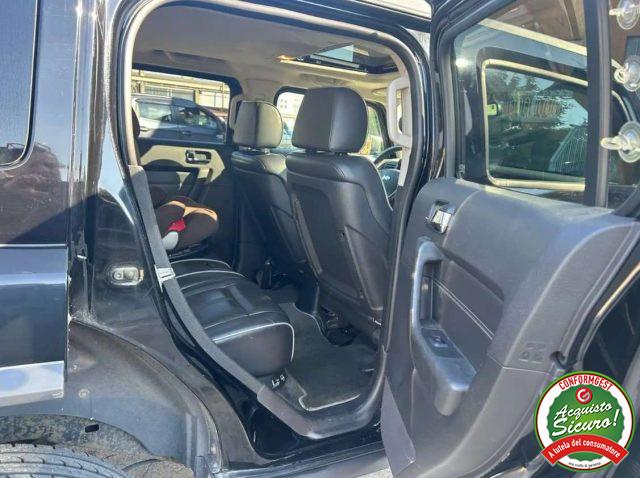 HUMMER H3 H3 3.7 Luxury auto