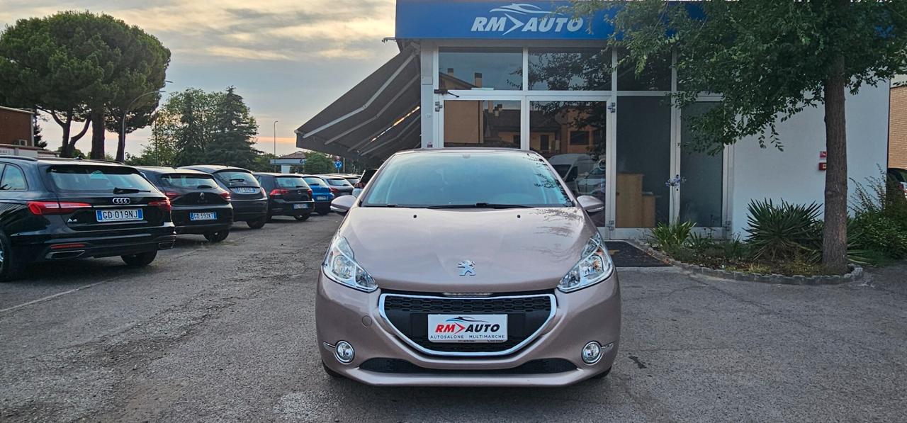 Peugeot 208 1.4 HDi 68 CV Allure solo 49000 Km