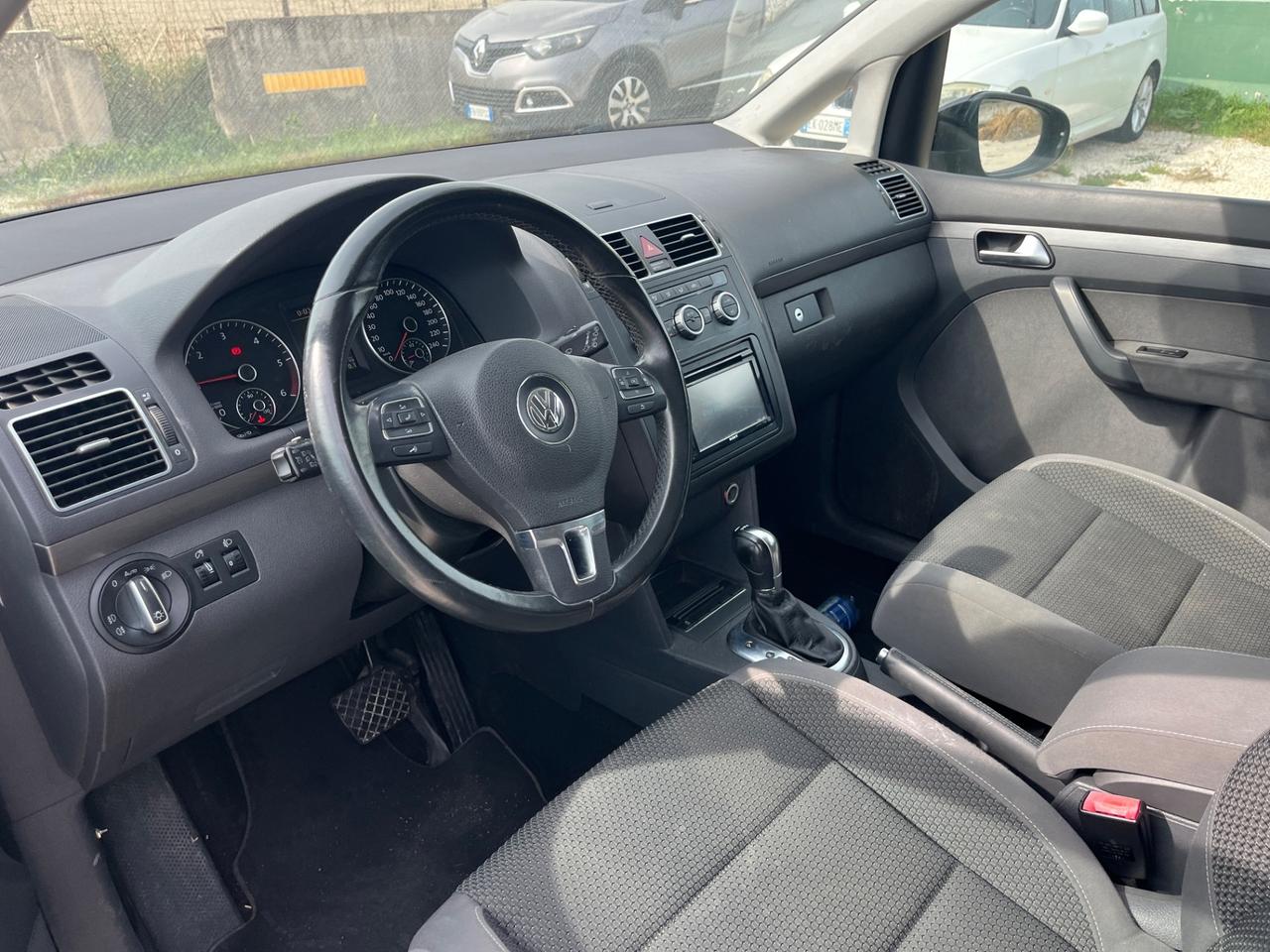Volkswagen Touran Business 1.6 TDI DSG Comfortline
