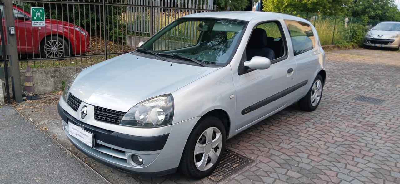 Renault Clio 1.2 16v neopatentati benzina