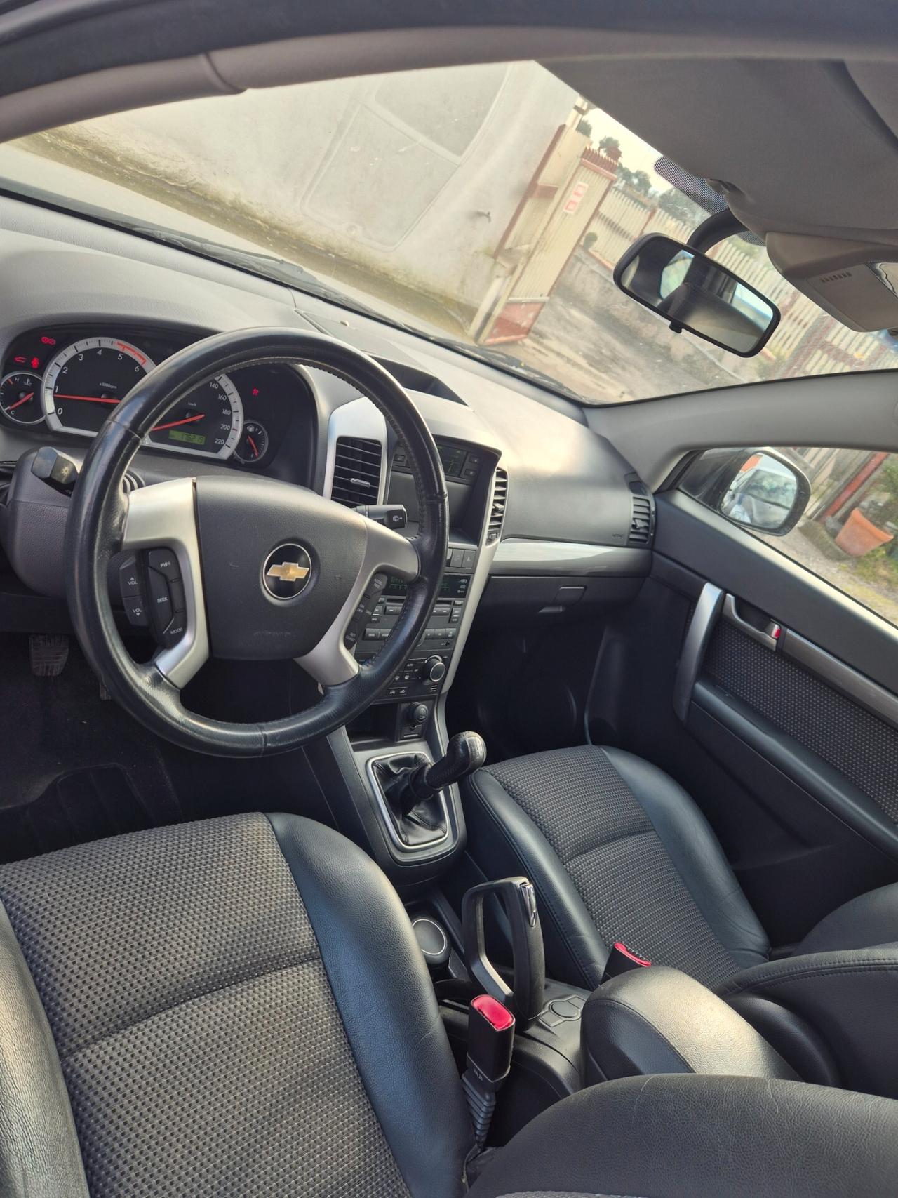 Chevrolet Captiva 2.0 VCDi 2WD 7 POSTI