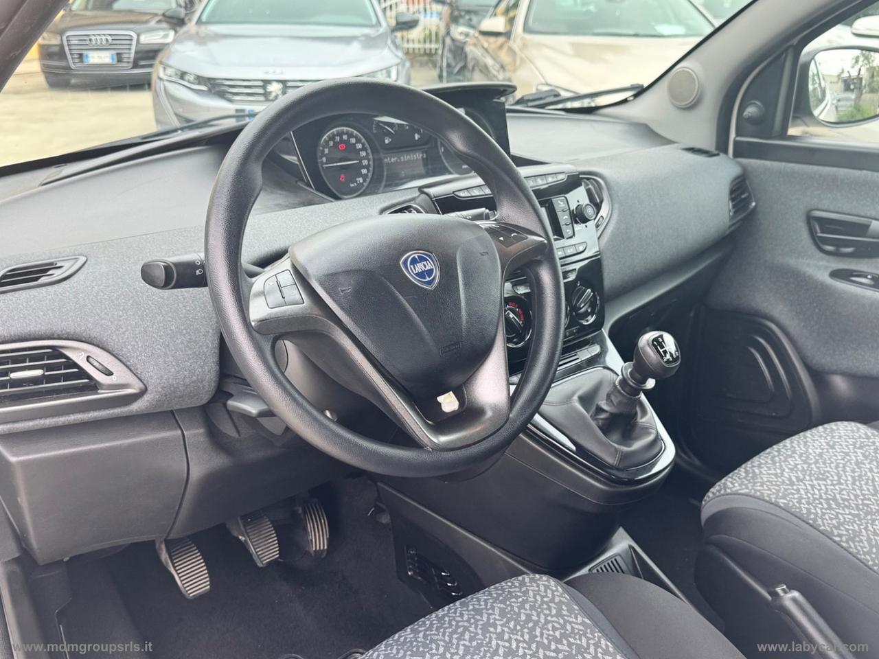 LANCIA Ypsilon 1.0 FireFly 5p.S&S Hyb. Eco Gold OK NEOPATENTATI