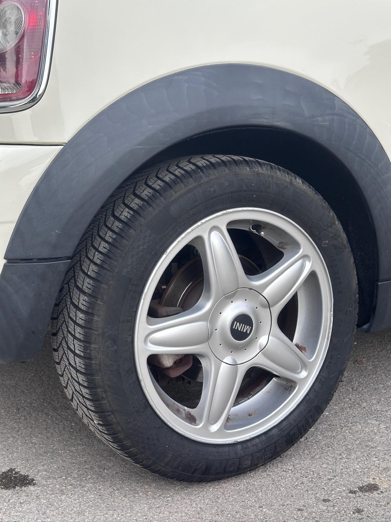 Mini 1.6 16V Cooper Benzina interni pelle