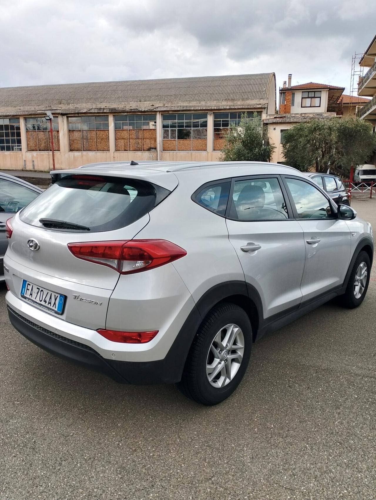 Hyundai Tucson 1.7crdi 115cv 2015