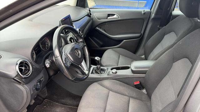 MERCEDES-BENZ B 180 BlueEFFICIENCY Premium senza nessun lavoro da fare