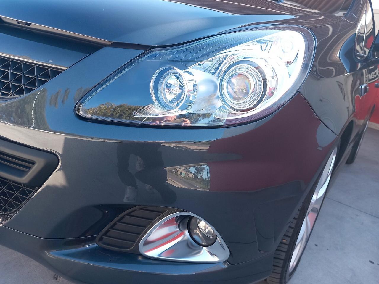 Opel Corsa 1.6 T 192CV 3 porte OPC TENUTA IN AMNIERA MANIACALE PARI AL NUOVO