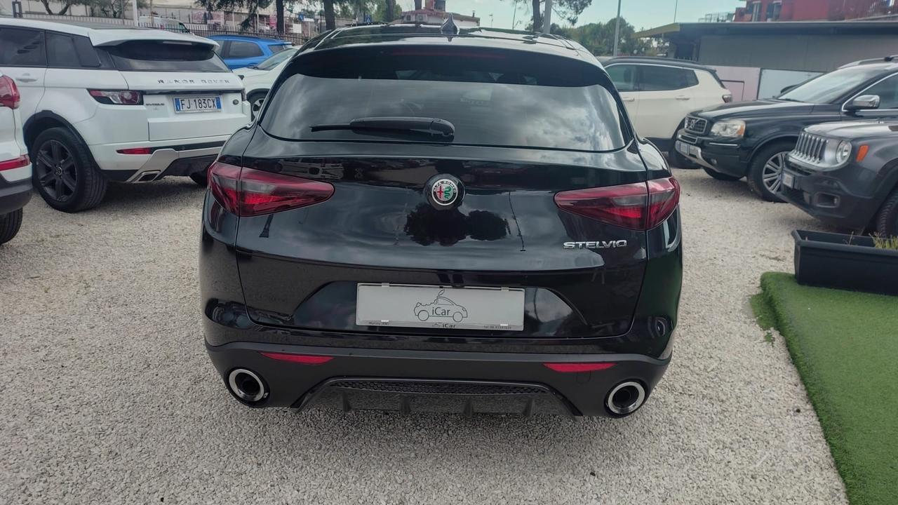 Alfa Romeo Stelvio 2.2 Turbodiesel 190 CV AT8 RWD Executive