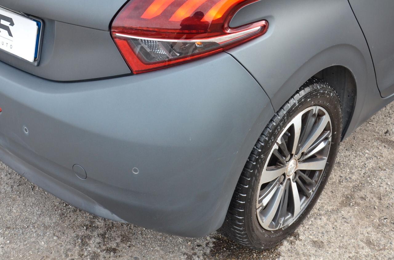 Peugeot 208 PureTech 82 5 porte Allure