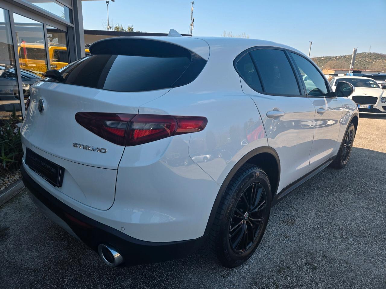 Alfa Romeo Stelvio 2.2 Turbodiesel 210 CV AT8 Q4 Executive