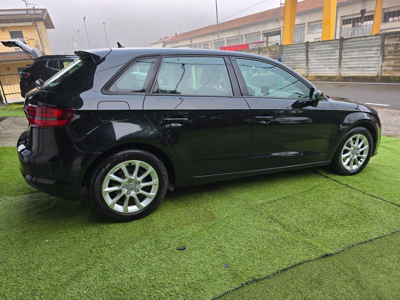Audi A3 SPB 1.6 TDI 110CV EURO6-2015