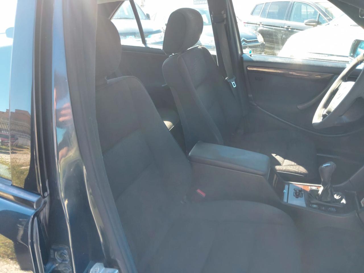 Mercedes-benz C 250 turbodiesel Elegance