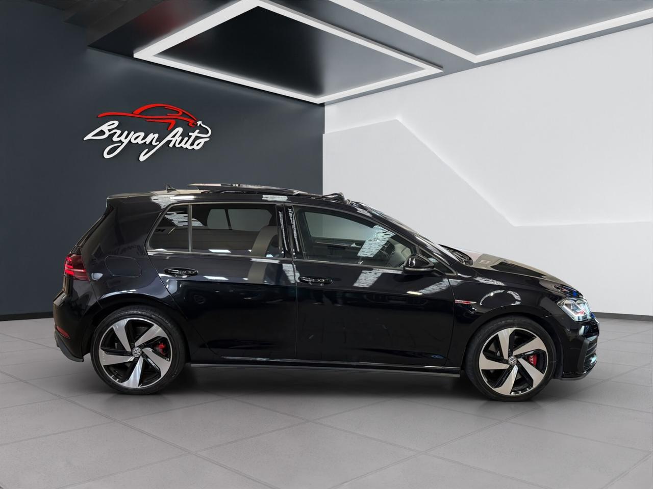 Volkswagen Golf GTI Performance 2.0 245 CV TSI 5p. BMT