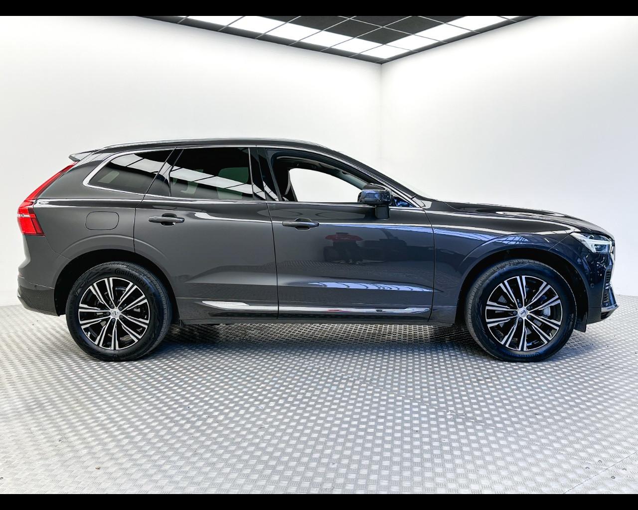 VOLVO XC60 (2017-->) - XC60 T6 Recharge Plug-in Hybrid AWD Inscription