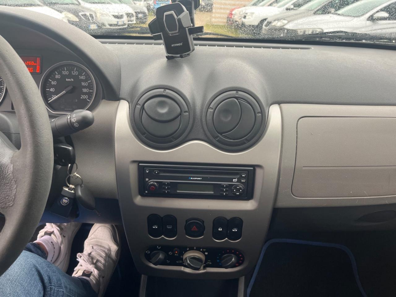 Dacia Sandero 1.2 16V Lauréate 2011 121.000 KM