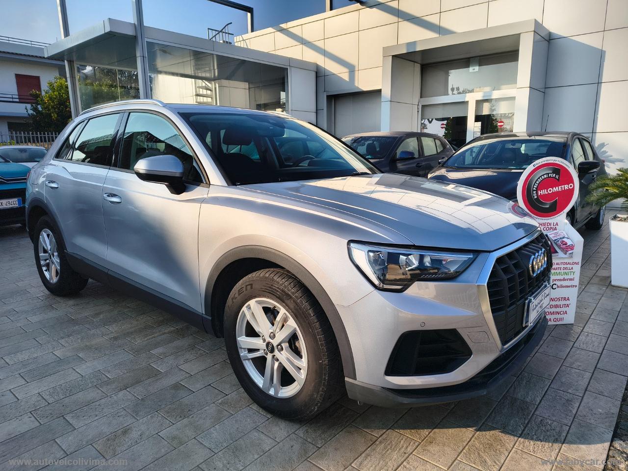 AUDI Q3 35 TDI S tronic Business