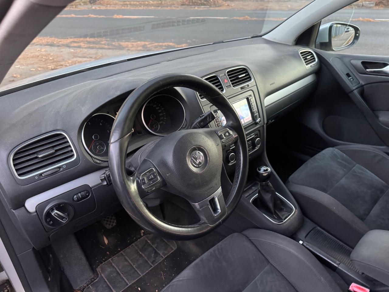 VW Golf 1.6 TDI 5p. Highline neopaten garanzia 12 mesi