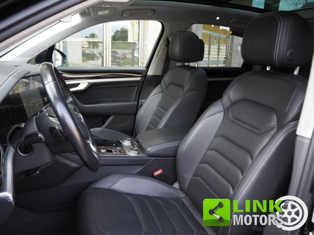 VOLKSWAGEN Touareg 3.0 V6 TDI 286 CV R-LINE